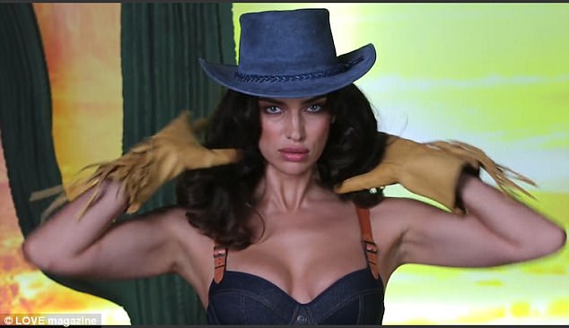 Gái 1 con Irina Shayk đẹp thế này, CR7 liệu có còn day dứt? - 2