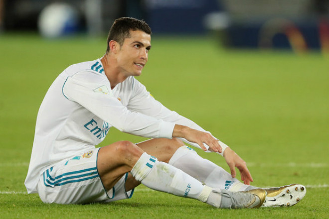 Ronaldo chấn thương trước Siêu kinh điển: Chiêu tung hỏa mù của Zidane? - 1