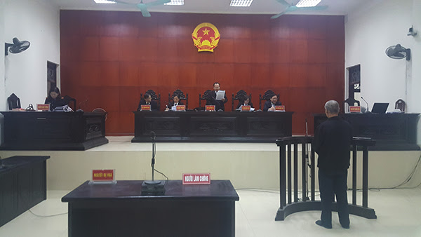 Tổ trưởng dân phố hiếp dâm trẻ em: "Tôi chỉ xoa đầu cháu" - 3