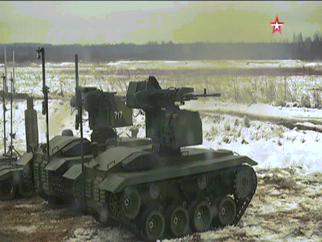 Xe tăng robot Nga khoe khả năng diệt xe bom tự sát