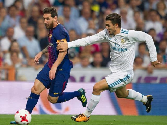 Siêu nhân Messi: Bị một kèm một vẫn ”cày nát” Real, lập kỷ lục khủng