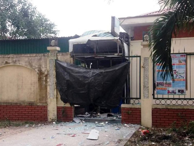 Cây ATM nổ banh ở Nghệ An: Có mất tiền? - 1