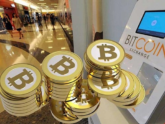 Mất trên 120 triệu vì Bitcoin &#39;điên cuồng&#39; lao dốc - 1