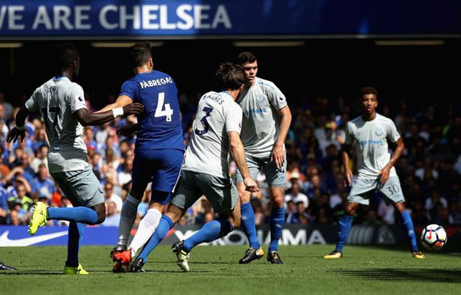 Everton – Chelsea: Rooney ưỡn ngực chờ xử “nhà Vua” - 1