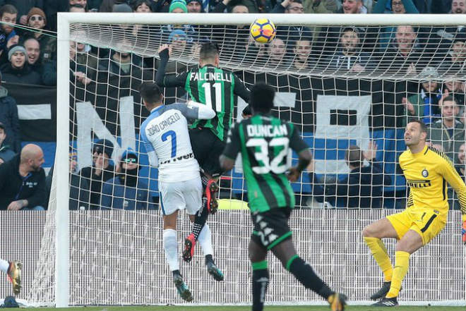 Sassuolo - Inter: Siêu sao hỏng 11m, căng thẳng tột cùng - 1