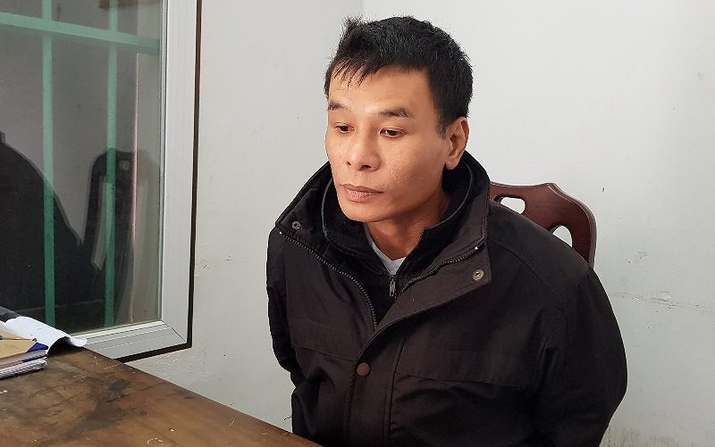 Vừa ra tù đã sắm súng, mua ma túy về chôn dưới nền nhà - 1