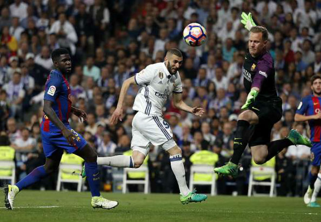 Đội hình “Siêu kinh điển” Real – Barca: Ronaldo sát cánh Messi, thiên hạ vô song - 2