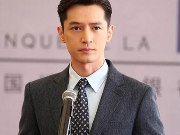 Những sao Hoa ngữ gây bất ngờ vì nói tiếng Anh như người bản địa - 3