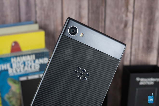 Đánh giá chi tiết BlackBerry Motion - 12