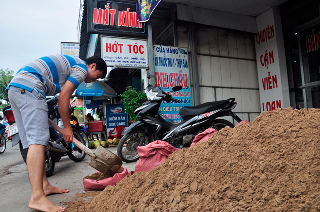 Lo thảm họa bão Linda, người Cà Mau mong bão Tembin tan ngoài biển - 3