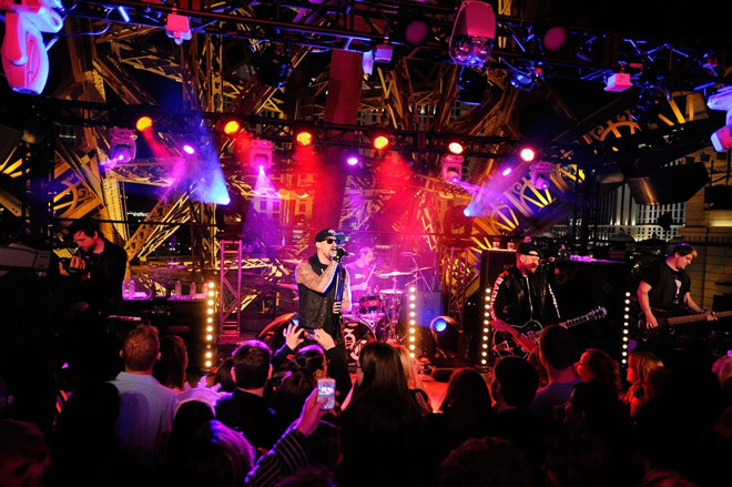 Những thiên đường không ngủ trên thế giới - 13