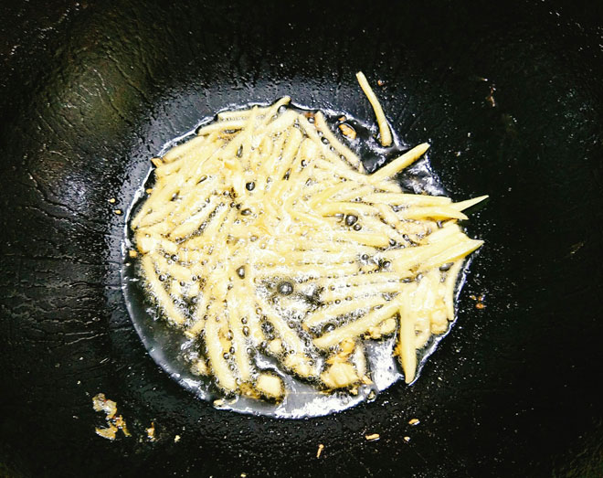 Cá rô phi sốt nước tương đơn giản mà thơm ngon đến nao lòng - 6