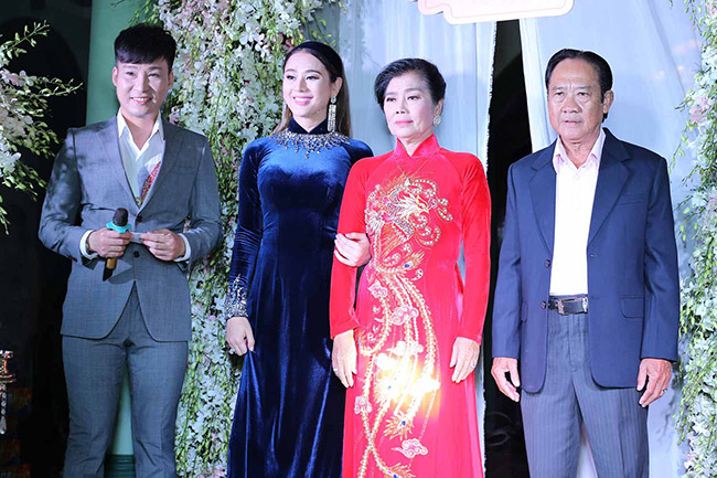 Mẹ Lâm Khánh Chi xúc động dặn dò con gái khi trao của hồi môn - 2