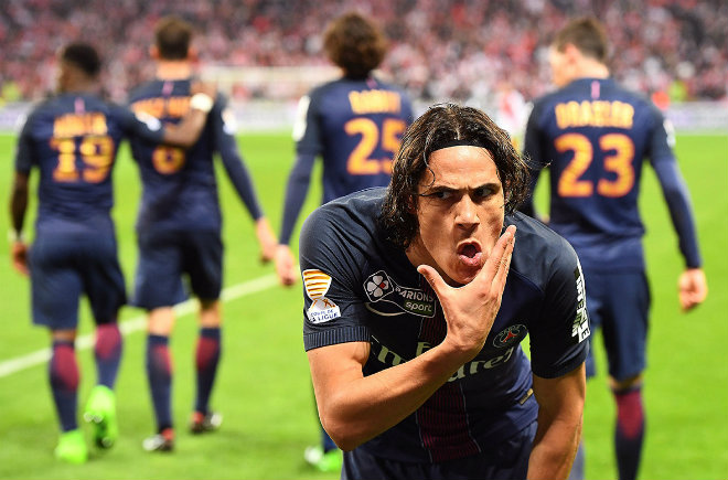 Những khoảnh khắc thể thao ấn tượng 2017: "Bọ cạp" Giroud đấu huyền thoại Federer - 5