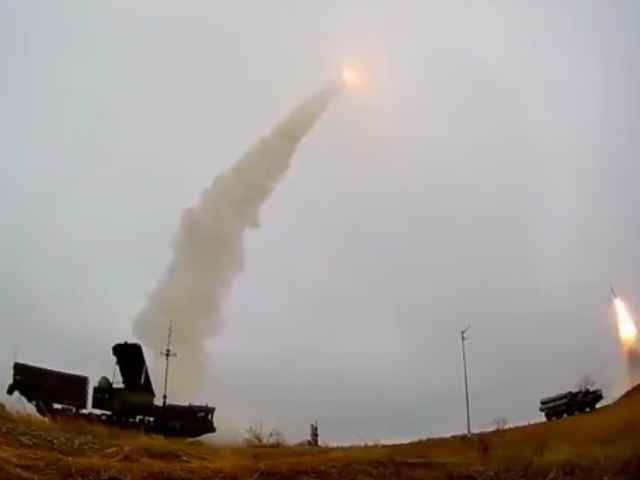 Video: S-400 của Nga tập khai hỏa dữ dội gần Triều Tiên - 1