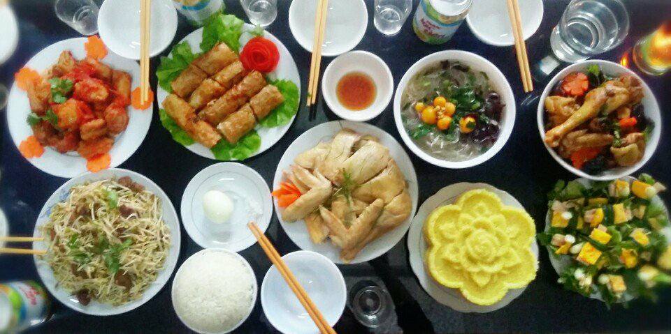 Cô vợ suốt ngày than béo nhưng lúc nào cũng nấu la liệt đồ ăn - 2