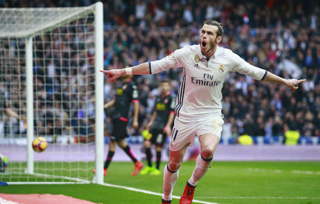 Bale bỏ “tàu đắm” Real - Ronaldo về MU: Mourinho cho làm “đại ca” - 1