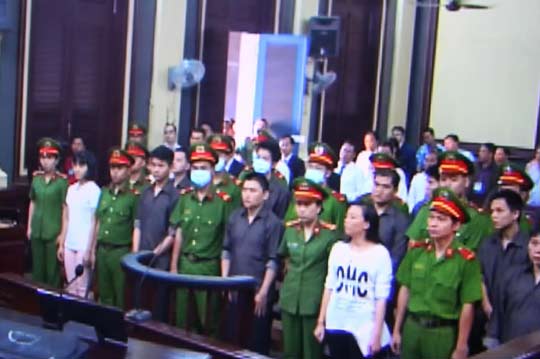 Kẻ cầm đầu khủng bố sân bay Tân Sơn Nhất lãnh 16 năm tù - 1