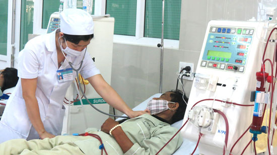 Cảnh báo nguy cơ suy thận khi đi tiểu đêm nhiều lần - 2