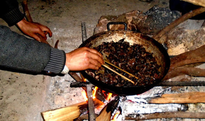 Lên Tả Phìn ăn… thịt chuột rừng gác bếp - 4