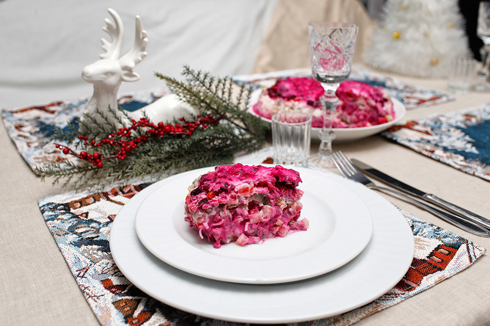 Năm mới ở Nga nhất định không thể thiếu những món ăn này - 4