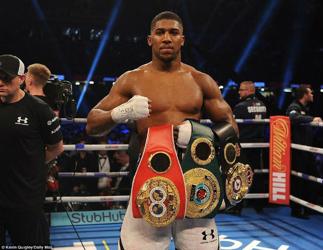 Boxing kinh điển 2017: Trận Joshua “đấm gục” Klitschko hay nhất thế giới - 4