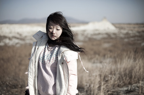 Về với mẹ con em, anh nhé! - 1