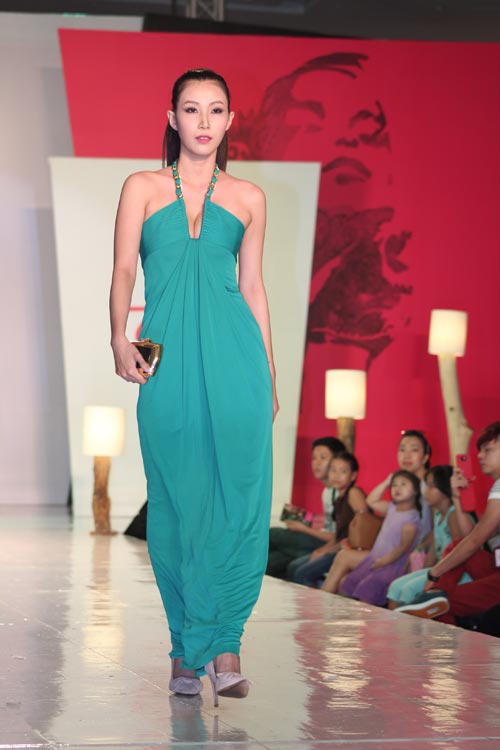 Ngọc Quyên kín đáo vẫn cuốn hút - 11