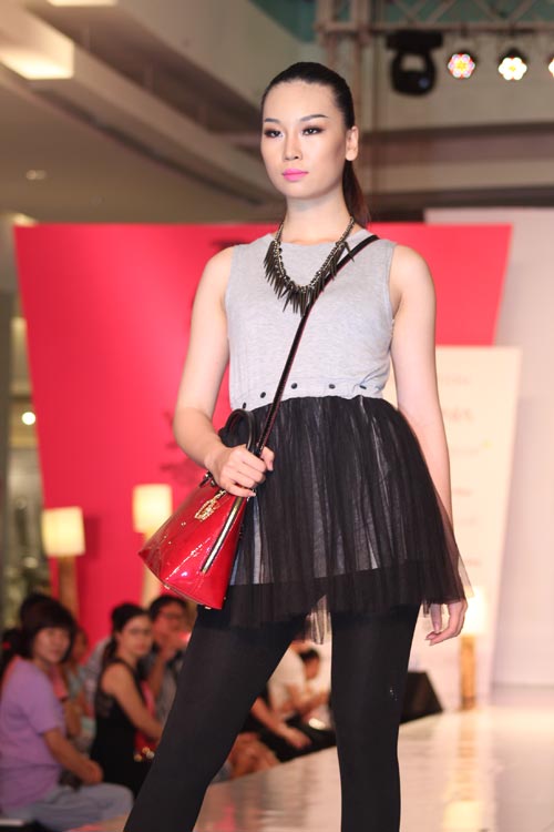 Ngọc Quyên kín đáo vẫn cuốn hút - 13