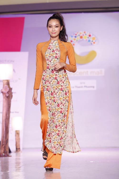 Ngọc Quyên mặc áo dài trị giá 27,5 triệu - 14