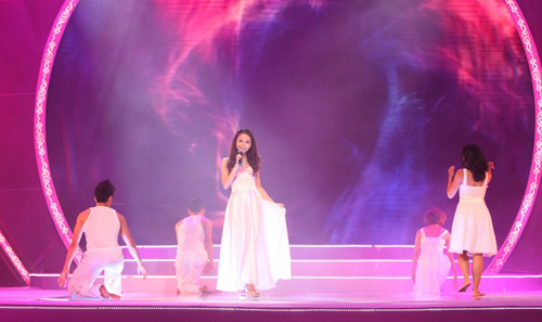 Thu Trang đăng quang Miss Teen 2012 - 1