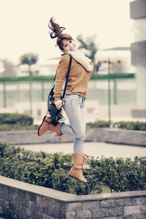 Dancer xinh đẹp gợi cảm với váy ngắn - 16