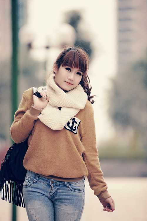 Dancer xinh đẹp gợi cảm với váy ngắn - 14