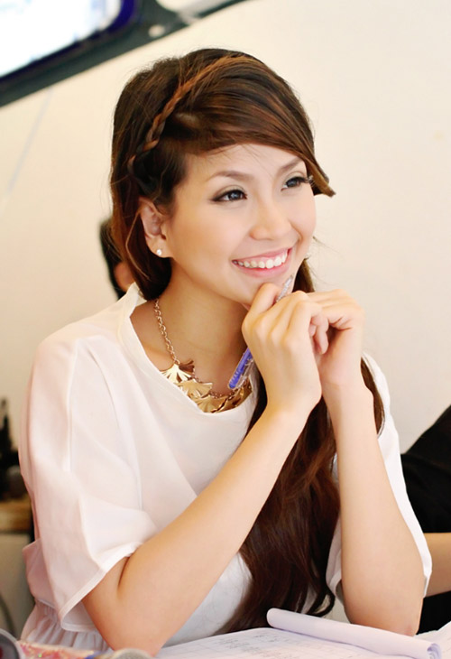 Nữ hoàng cà phê gợi cảm làm giám khảo - 10