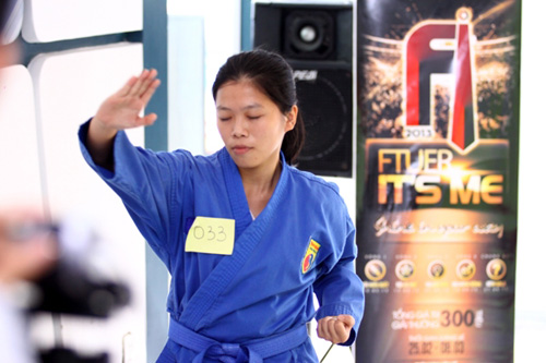 Nữ hoàng cà phê gợi cảm làm giám khảo - 17