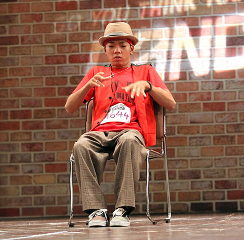 Chàng dancer tài ba gồng mình chạy thận - 2